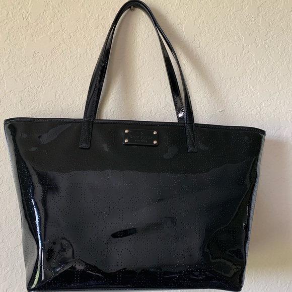 kate spade Handbags - Kate Spade black zipper tote